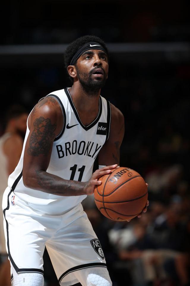 后腰客串 后腰客串